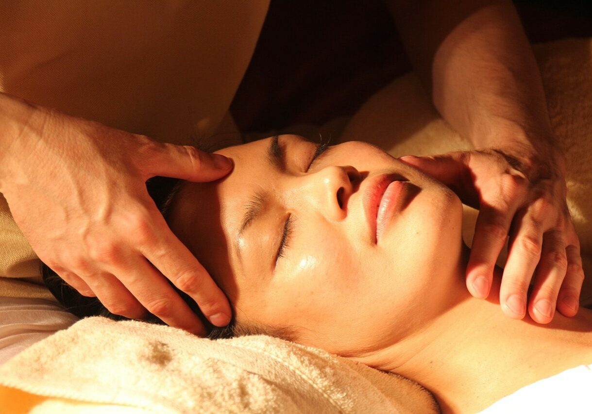 massage, wellness, japanese-1929064.jpg